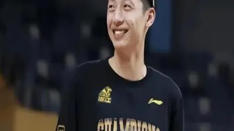 江苏女排3-0横扫辽宁晋级决赛，上海队对决在即！吴梦洁、万梓玥、张常宁赛场熠熠生辉